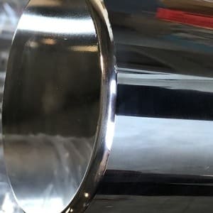 Photo d'un tube inox poli miroir design